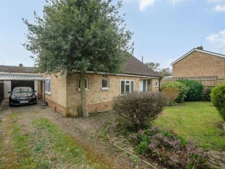 Detached Bungalow - Needing Modernisation - Oakham (LE15)
